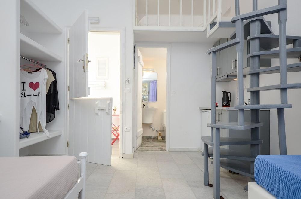 Depis Suites Naxos City Exterior foto