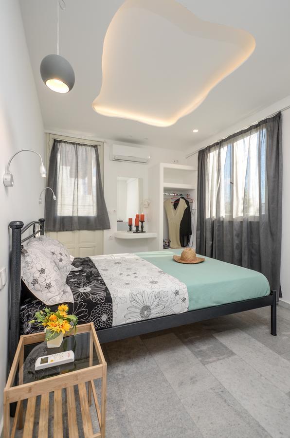 Depis Suites Naxos City Exterior foto