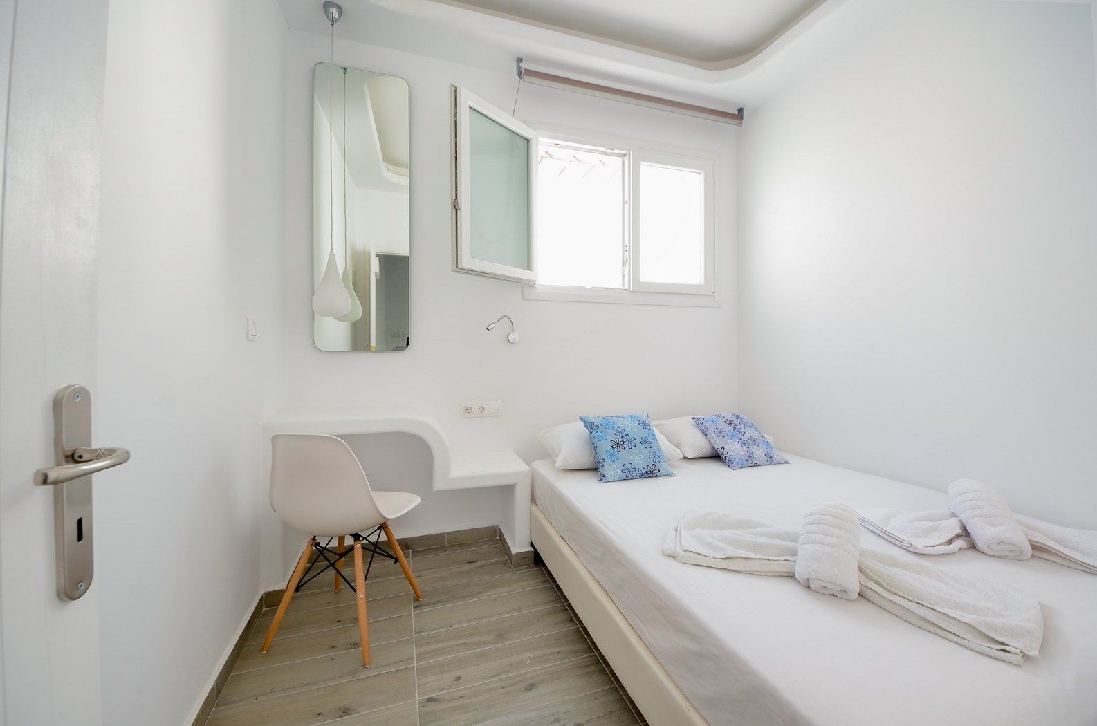 Depis Suites Naxos City Exterior foto